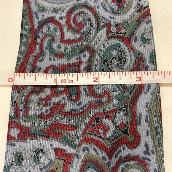 Vintage handmade silk Fendi tie made in Italy - Picture 8 of 9